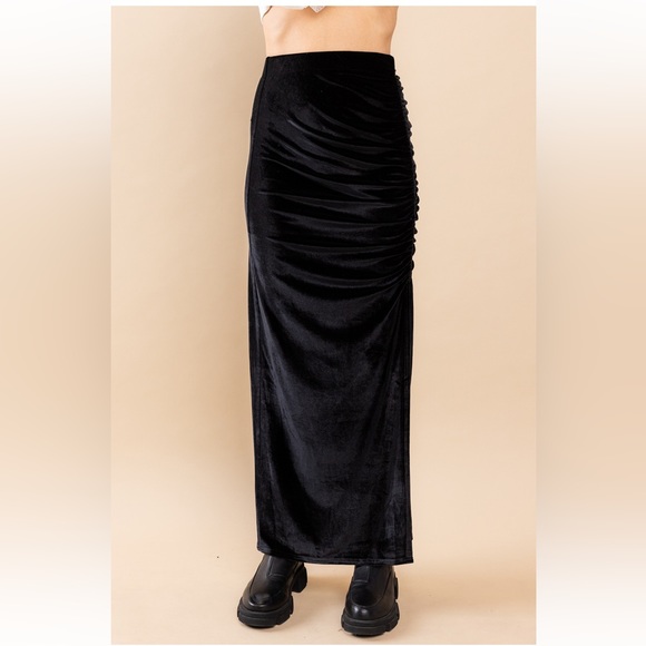 Velvet Shirring Detail Skirt - Picture 3 of 5